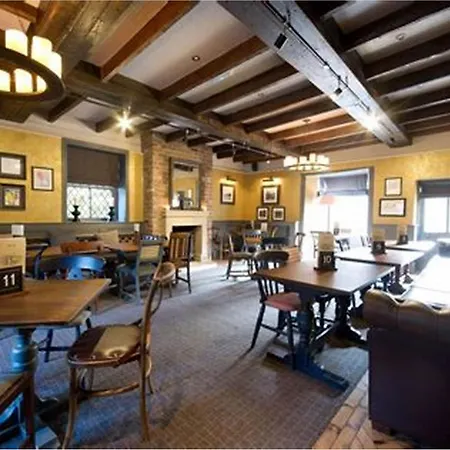 The Scotts Arms Village Hotell *
